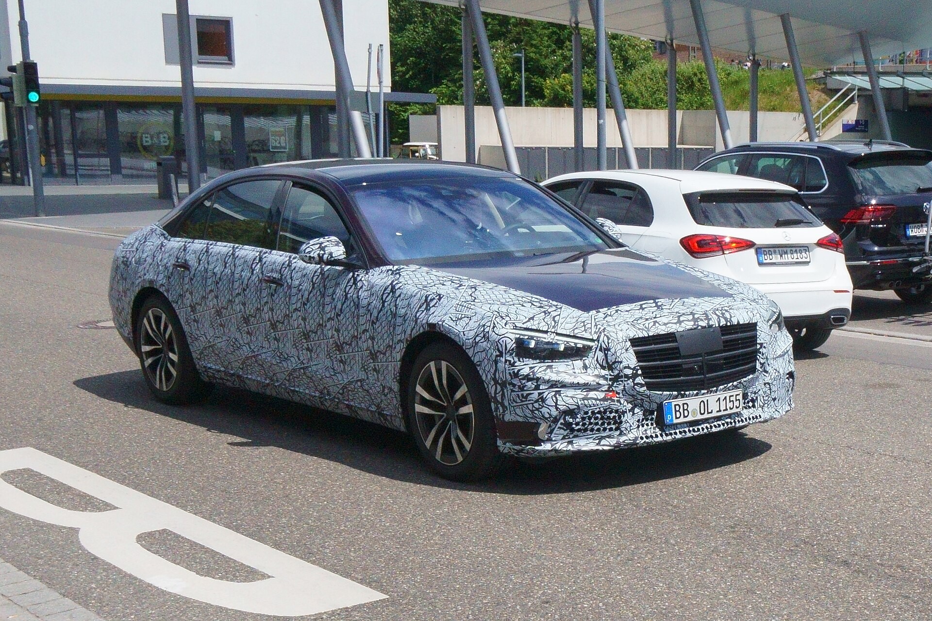 ​Daimler представит на Женевском автосалоне 5 премьер, а в общей сложности 37 автомобилей