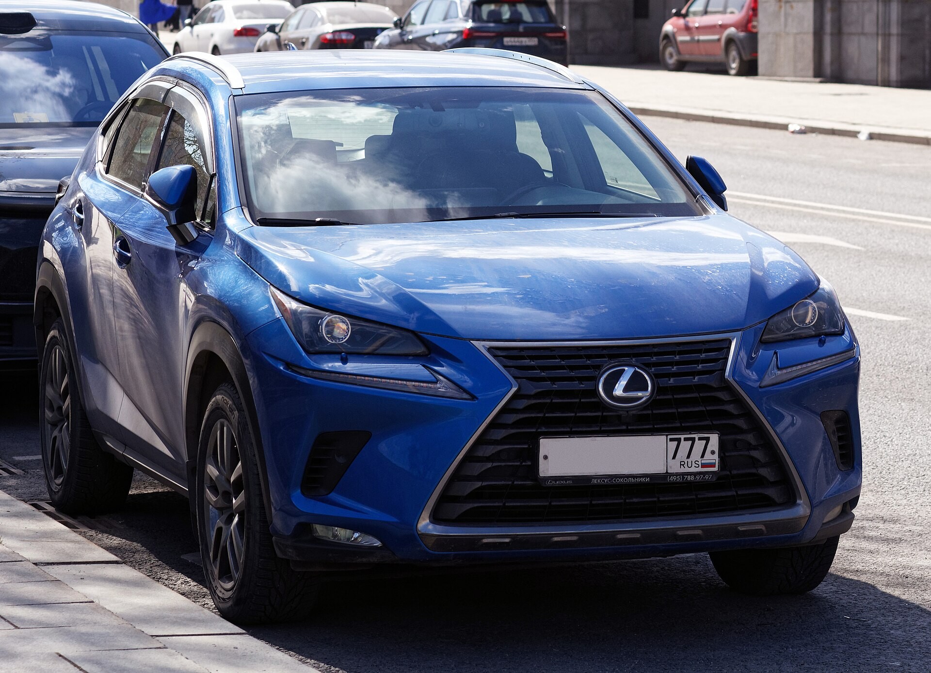 ​Lexus звездит в новом фильме Люка Бессона «Валериан и город тысячи планет»